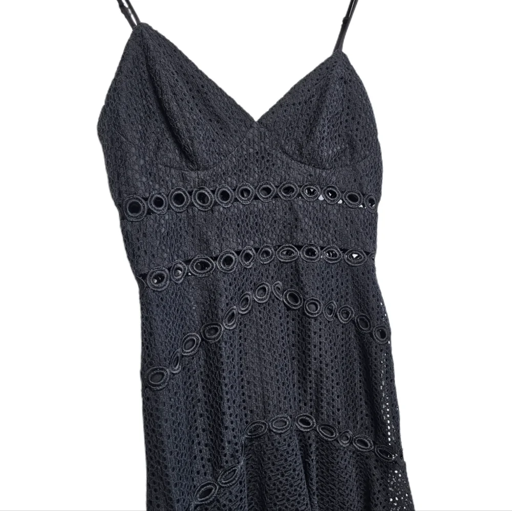 Bardot lace fluted strappy v-neck midi black dress size 4 - Picture 3 of 10